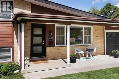 3680 Roxorough Boulevard Windsor ON N9E 3A2