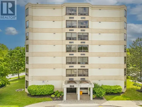 688 Preston Parkway Cambridge ON N3H 5K6