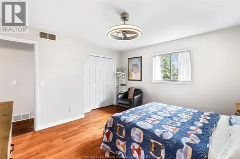 8020 Gardiner Crescent Mcgregor ON N0R 1J0