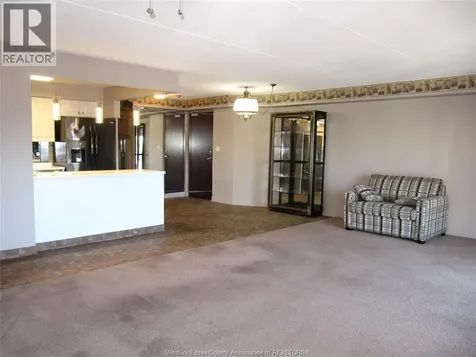 310 Village Grove Drive Tecumseh ON N8N 4X7