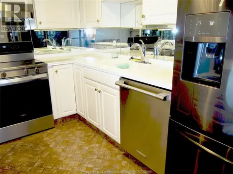 310 Village Grove Drive Tecumseh ON N8N 4X7