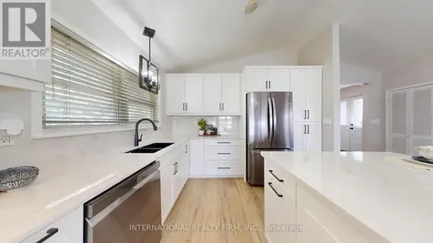 356 Platten Boulevard Scugog ON L9L 1B4