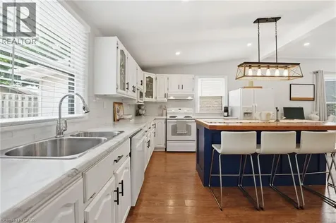 43 Alonzo Street Brantford ON N3R 1A1