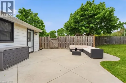 43 Alonzo Street Brantford ON N3R 1A1