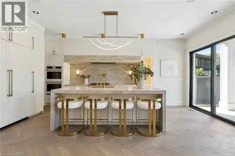517 Stafford Drive Oakville ON L6L 4M4
