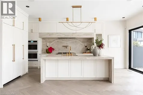 517 Stafford Drive Oakville ON L6L 4M4