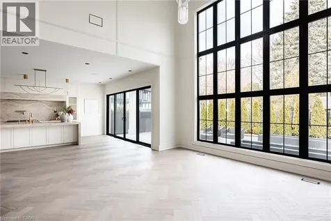 517 Stafford Drive Oakville ON L6L 4M4