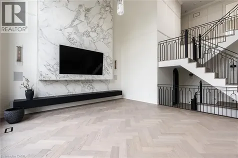 517 Stafford Drive Oakville ON L6L 4M4