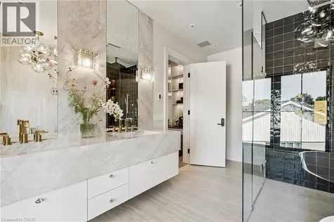 517 Stafford Drive Oakville ON L6L 4M4