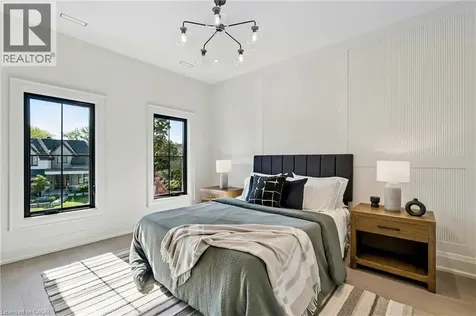 517 Stafford Drive Oakville ON L6L 4M4