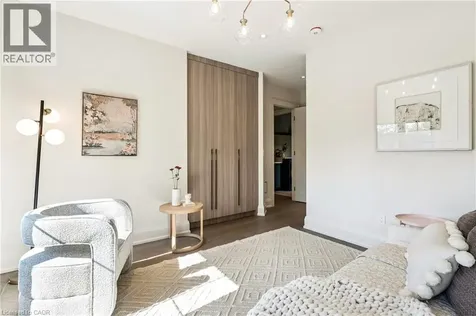 517 Stafford Drive Oakville ON L6L 4M4