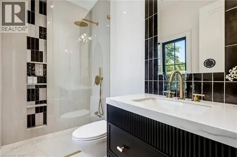 517 Stafford Drive Oakville ON L6L 4M4