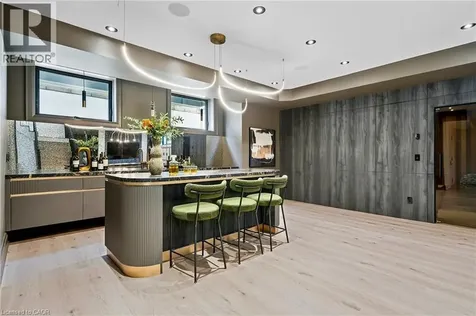 517 Stafford Drive Oakville ON L6L 4M4