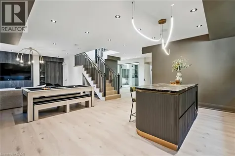 517 Stafford Drive Oakville ON L6L 4M4