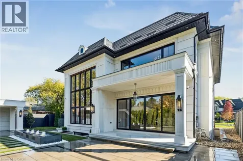 517 Stafford Drive Oakville ON L6L 4M4