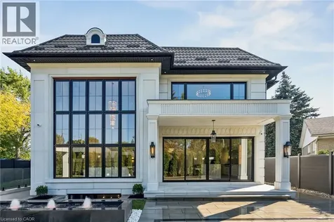 517 Stafford Drive Oakville ON L6L 4M4