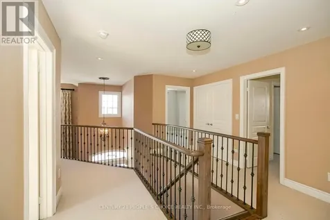 35 Morland Crescent Aurora ON L4G 7Z2