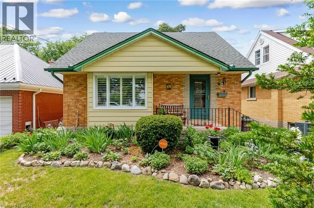 34 Sixth Avenue Kitchener ON N2C 1R1