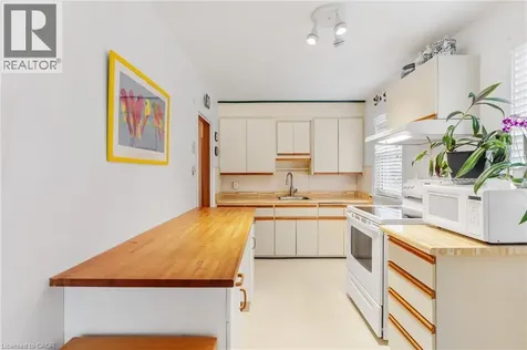 34 Sixth Avenue Kitchener ON N2C 1R1