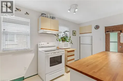 34 Sixth Avenue Kitchener ON N2C 1R1