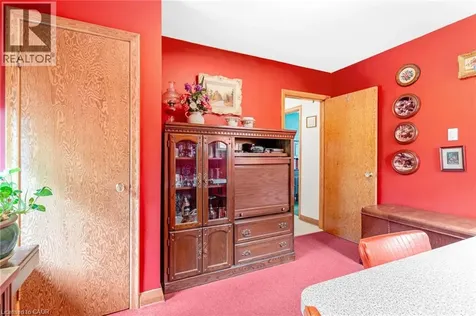 34 Sixth Avenue Kitchener ON N2C 1R1