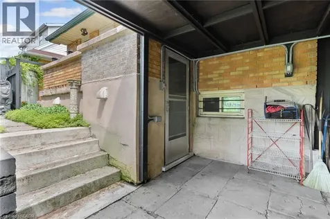 34 Sixth Avenue Kitchener ON N2C 1R1