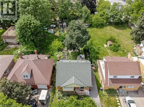 34 Sixth Avenue Kitchener ON N2C 1R1