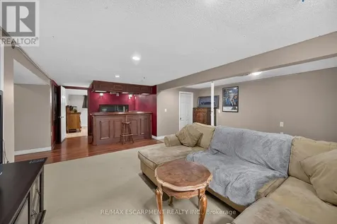 251 Mackenzie Crescent Haldimand ON N3W 1A7