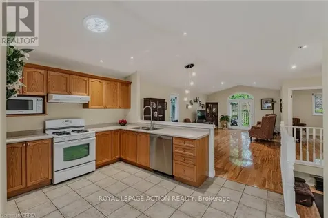 54 Glenwood Drive Brantford ON N3S 3G6