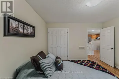 54 Glenwood Drive Brantford ON N3S 3G6