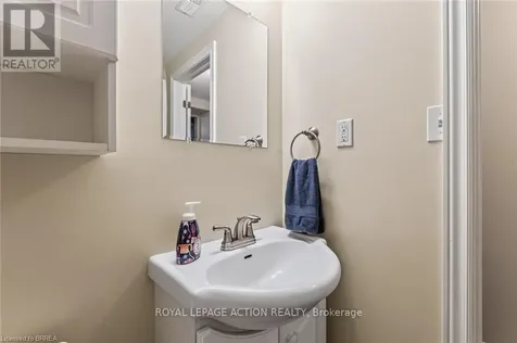 54 Glenwood Drive Brantford ON N3S 3G6