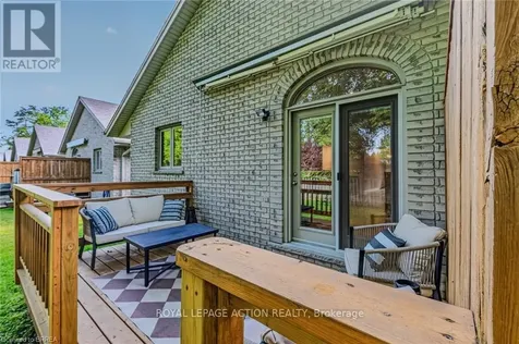 54 Glenwood Drive Brantford ON N3S 3G6