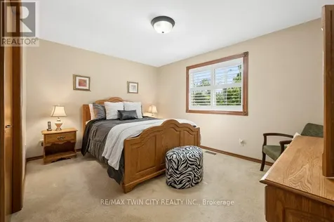 336 Manchester Road Kitchener ON N2B 1A4