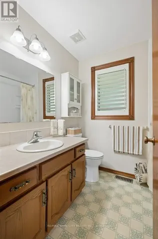 336 Manchester Road Kitchener ON N2B 1A4