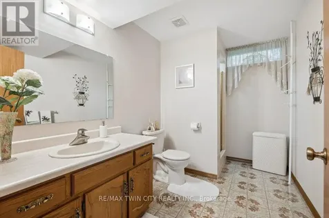 336 Manchester Road Kitchener ON N2B 1A4