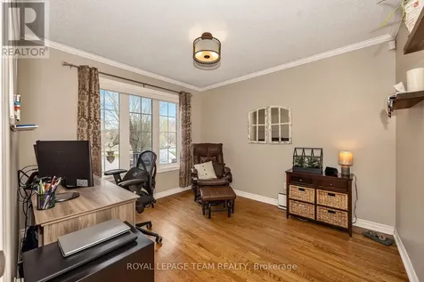 7067 Donwel Drive Ottawa ON K4P 1M7