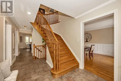 7067 Donwel Drive Ottawa ON K4P 1M7