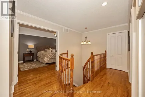 7067 Donwel Drive Ottawa ON K4P 1M7