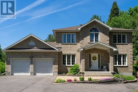 7067 Donwel Drive Ottawa ON K4P 1M7