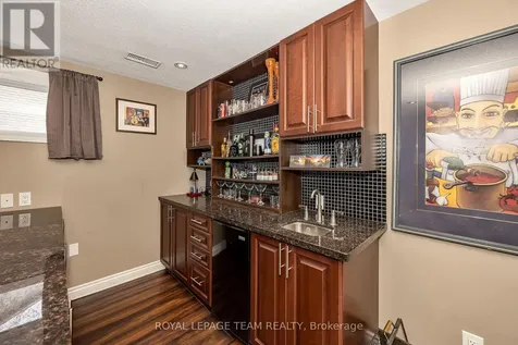 7067 Donwel Drive Ottawa ON K4P 1M7