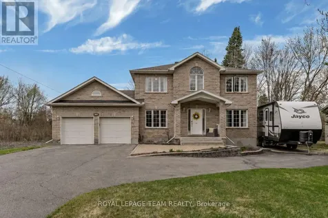 7067 Donwel Drive Ottawa ON K4P 1M7