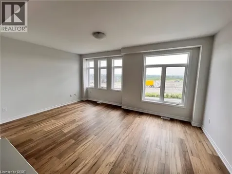 290 Equestrian Way Cambridge ON N3E 0E7