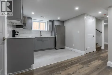 291 East 24th Street Hamilton ON L8V 2Y7