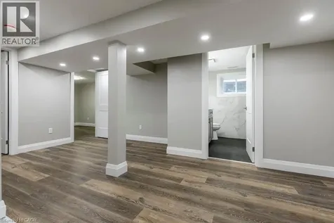 291 East 24th Street Hamilton ON L8V 2Y7