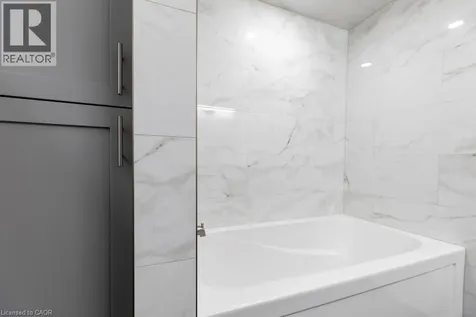 291 East 24th Street Hamilton ON L8V 2Y7