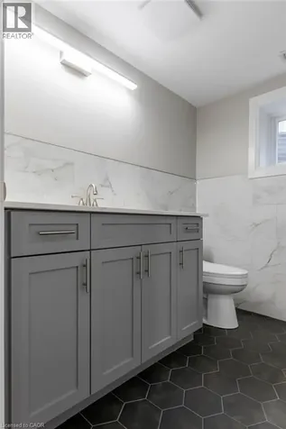 291 East 24th Street Hamilton ON L8V 2Y7