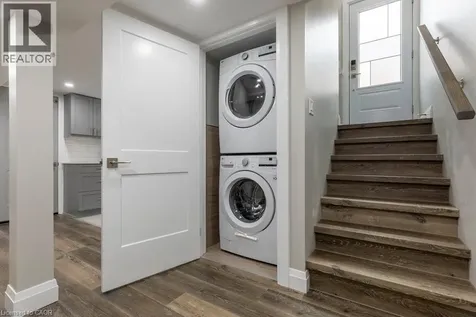 291 East 24th Street Hamilton ON L8V 2Y7