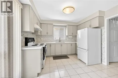 45 Ossington Drive Hamilton ON L8W 3S4