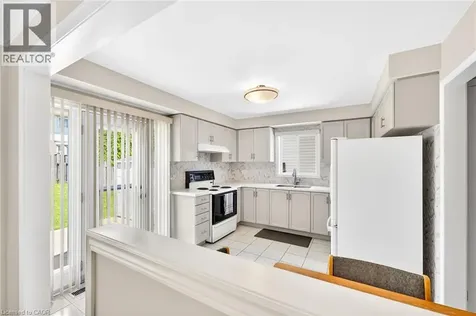 45 Ossington Drive Hamilton ON L8W 3S4