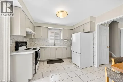45 Ossington Drive Hamilton ON L8W 3S4